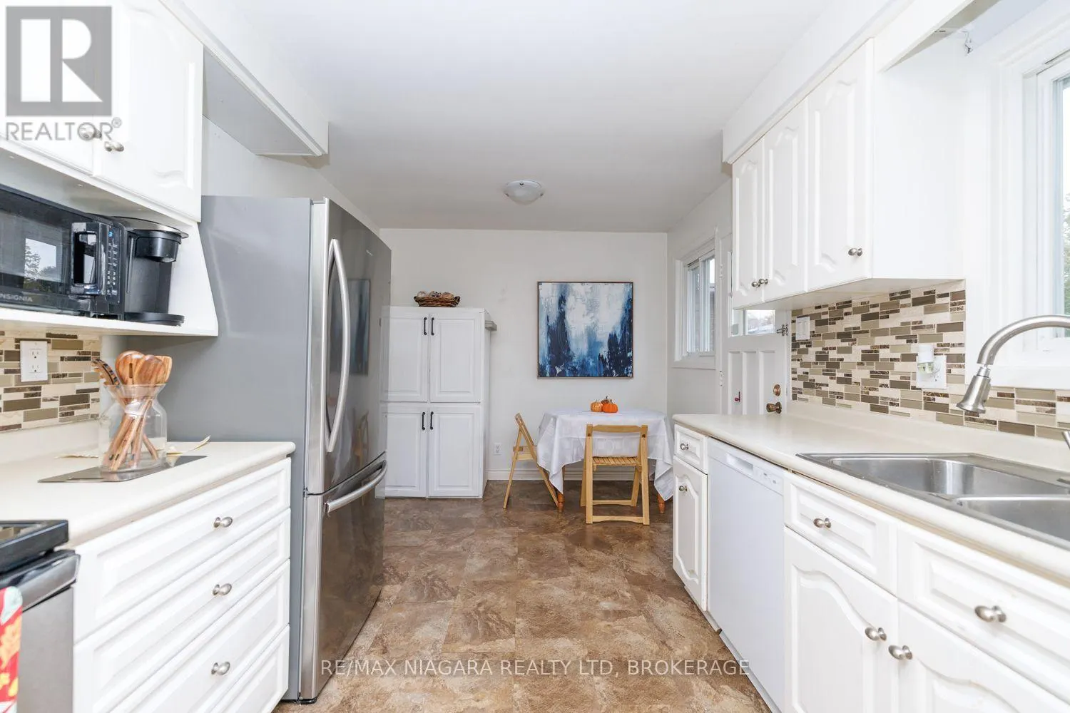3360 BAKER CRESCENT