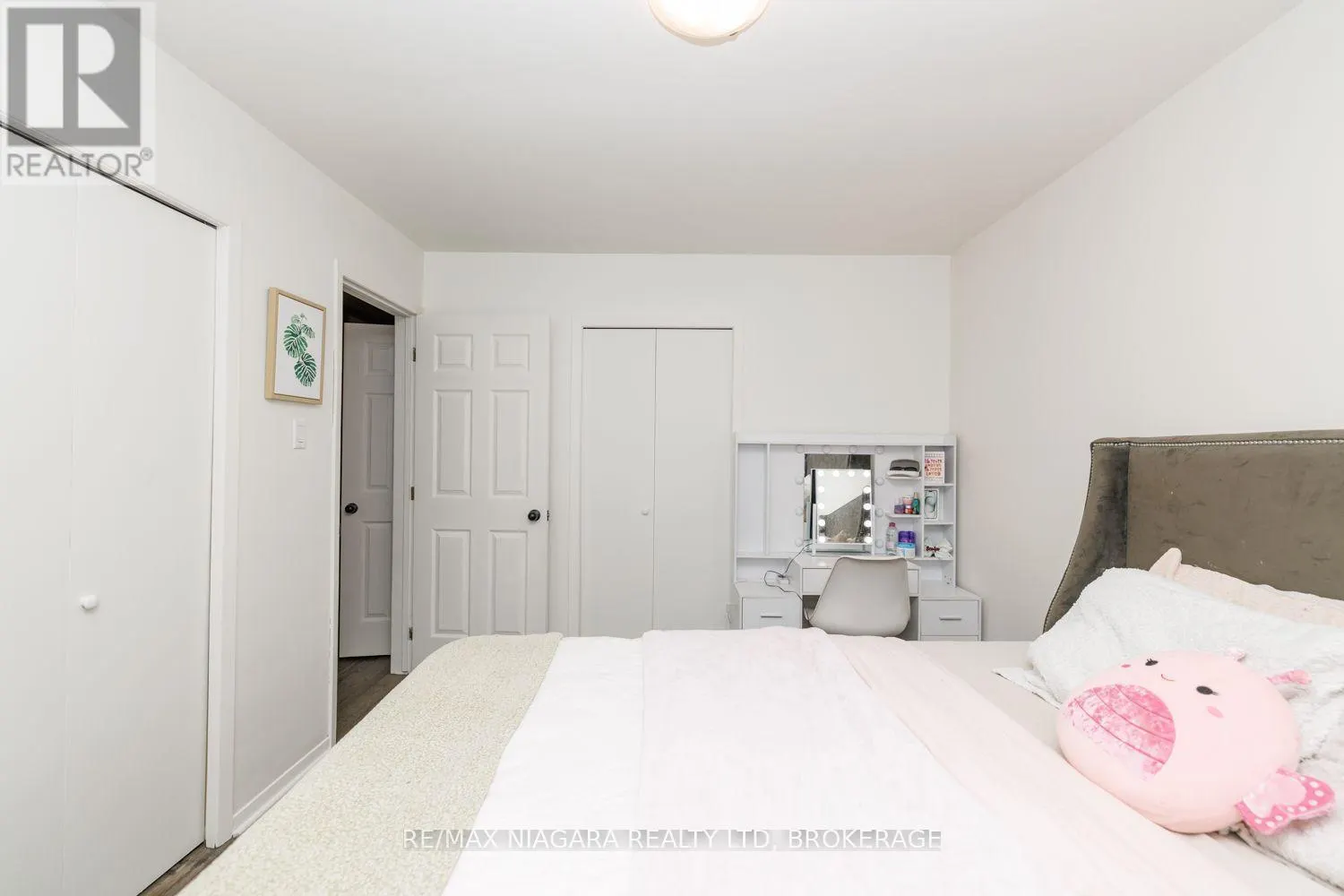 3360 BAKER CRESCENT