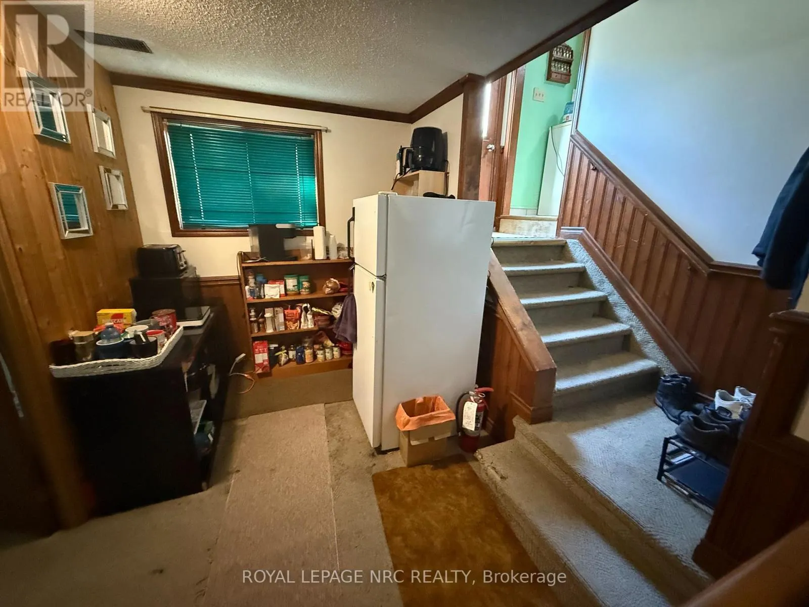 8102 POST ROAD