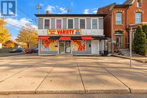 208 MARY STREET