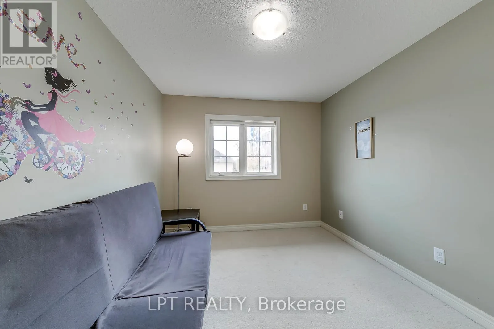 6 - 10 FALLOWFIELD DRIVE
