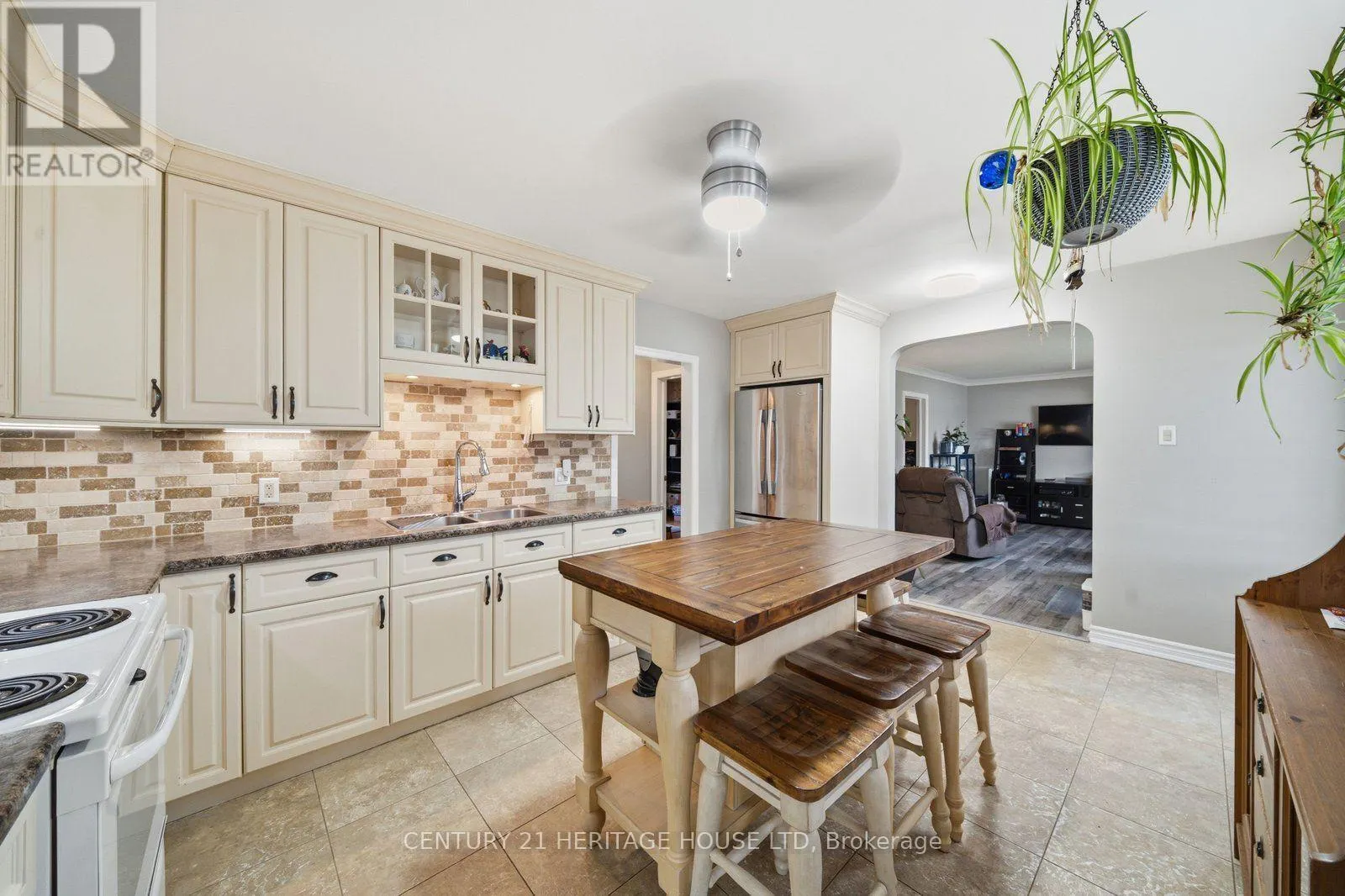 83 FAIRVIEW DRIVE