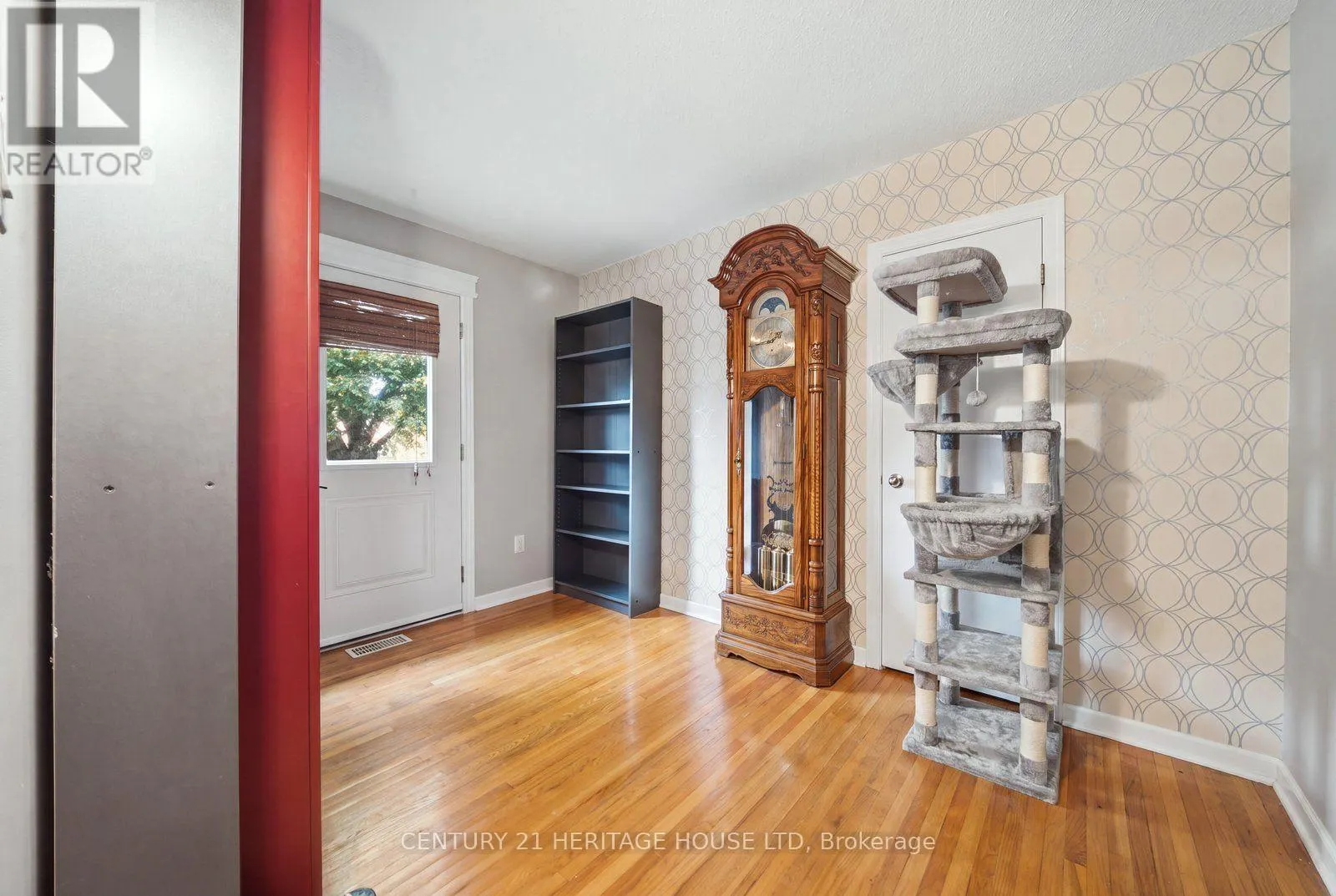 83 FAIRVIEW DRIVE