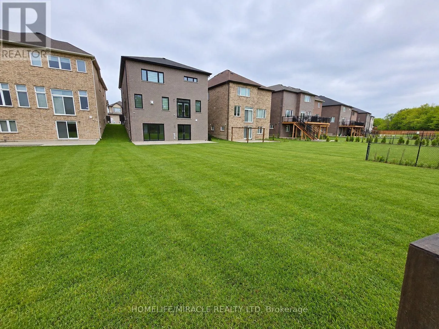 172 FREURE DRIVE