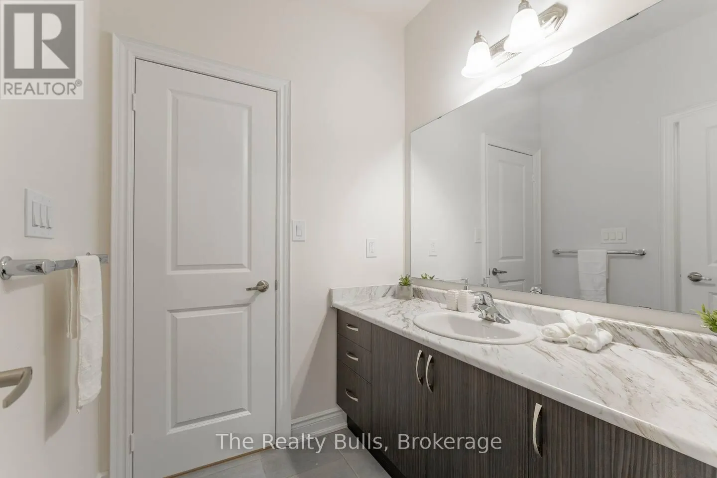 89 GLEDHILL CRESCENT