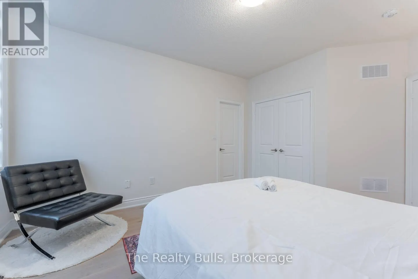 89 GLEDHILL CRESCENT