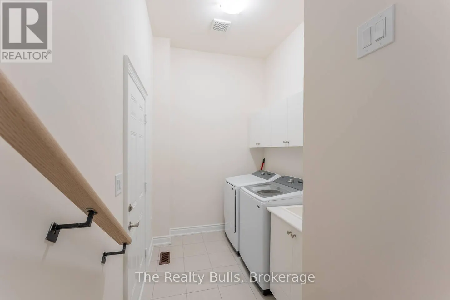 89 GLEDHILL CRESCENT