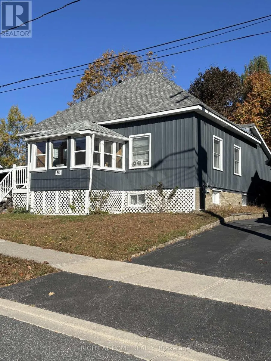 35 CASCADE STREET