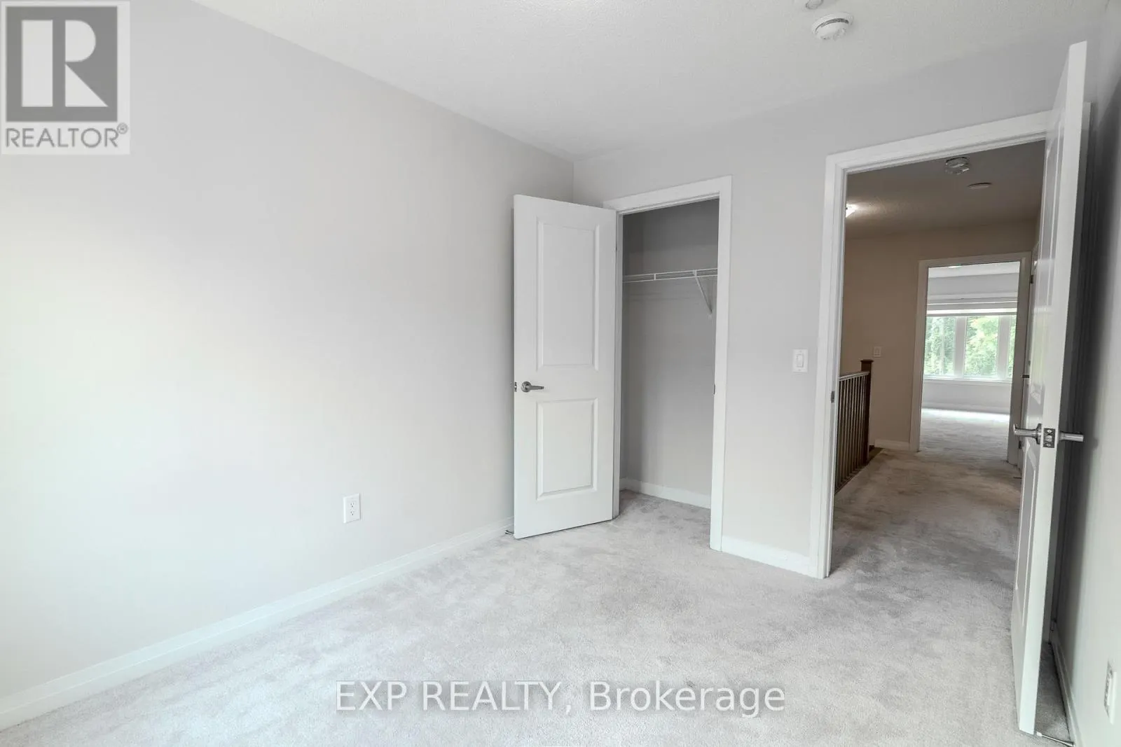 1207 - 585 COLBORNE ST STREET