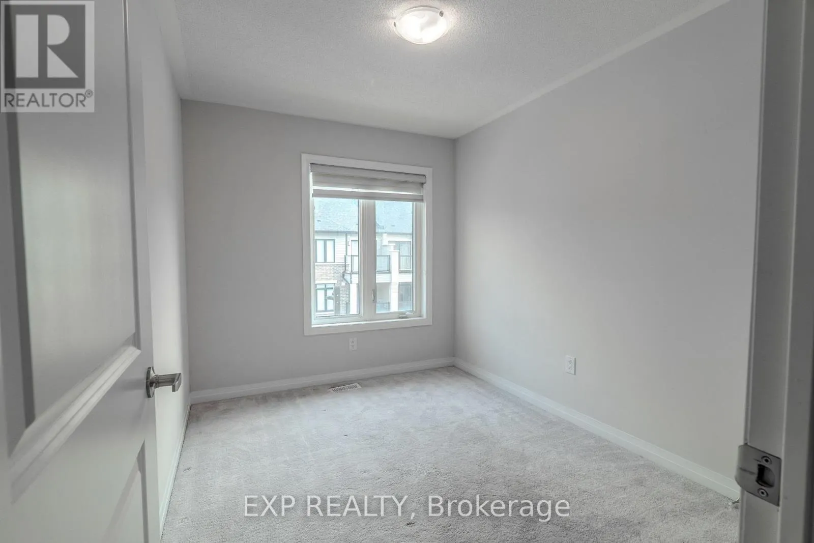 1207 - 585 COLBORNE ST STREET