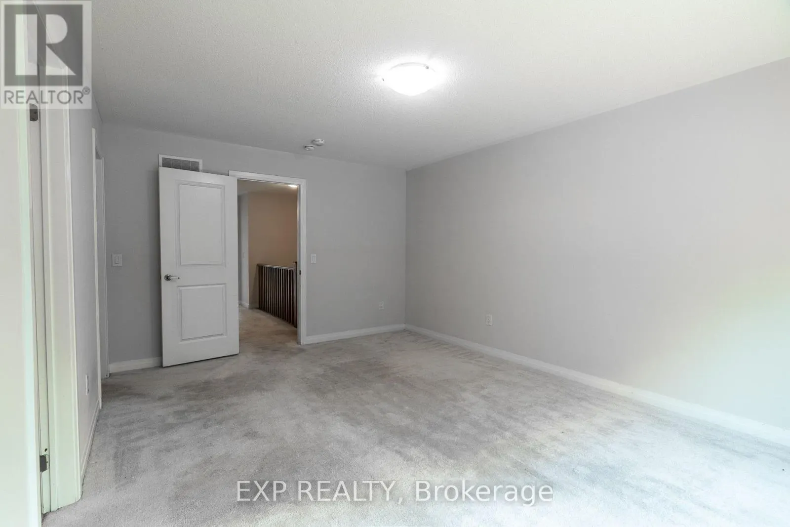 1207 - 585 COLBORNE ST STREET
