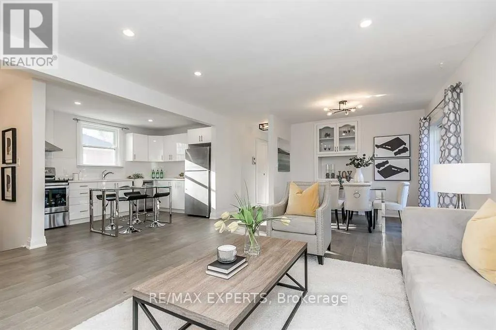 529 BURNHAM STREET