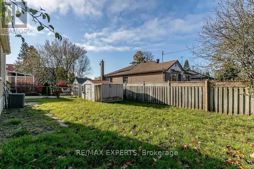529 BURNHAM STREET