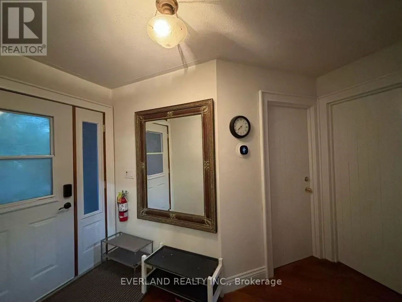 SOUTH WING - 3369 ST PAUL AVENUE W
