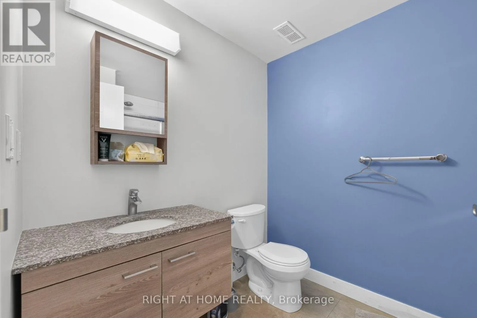 B508 - 62 BALSAM STREET