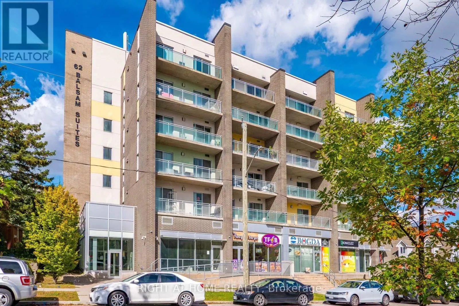 B508 - 62 BALSAM STREET