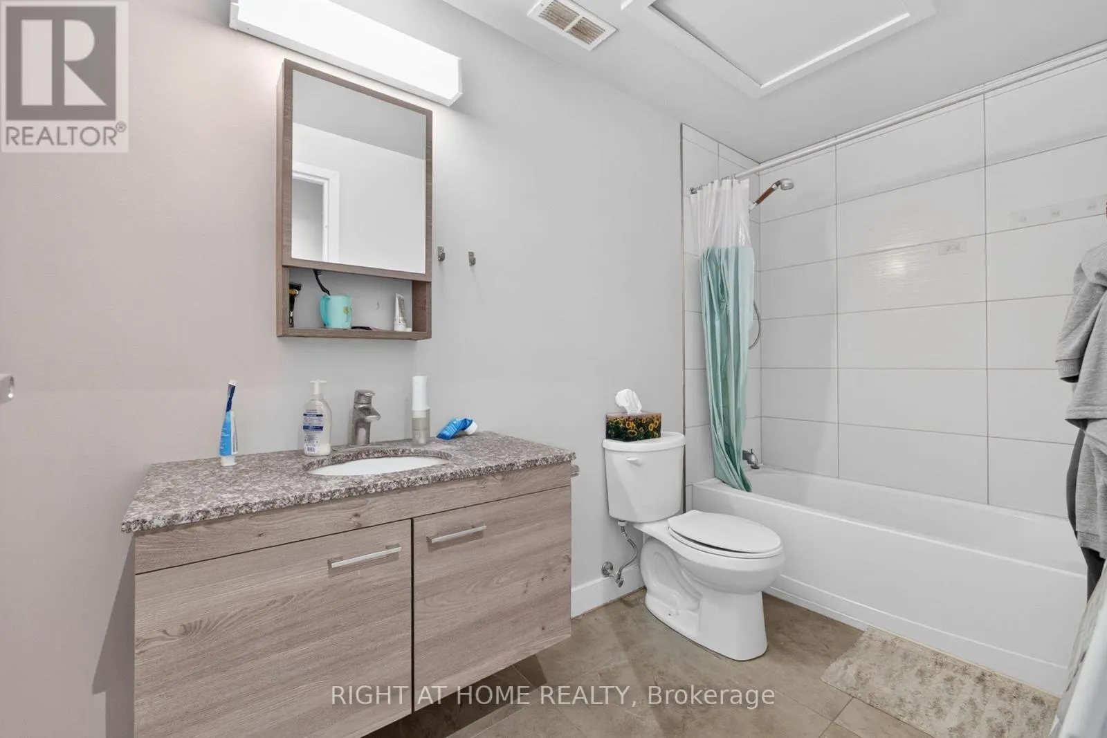 B508 - 62 BALSAM STREET