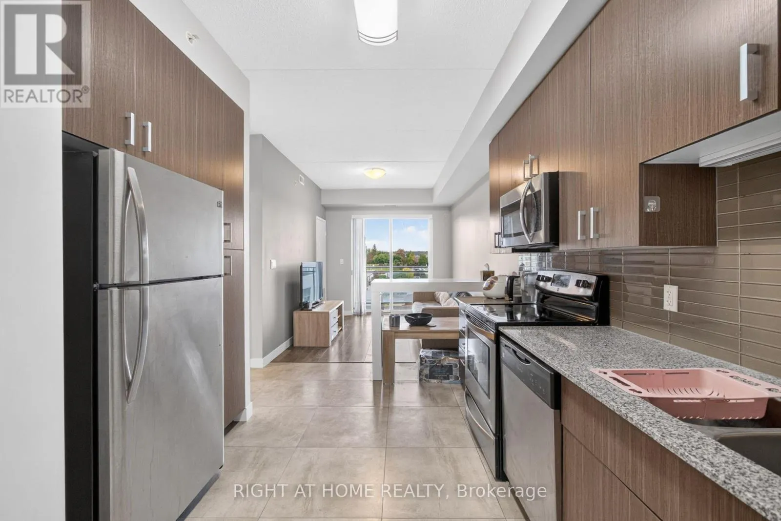 B508 - 62 BALSAM STREET