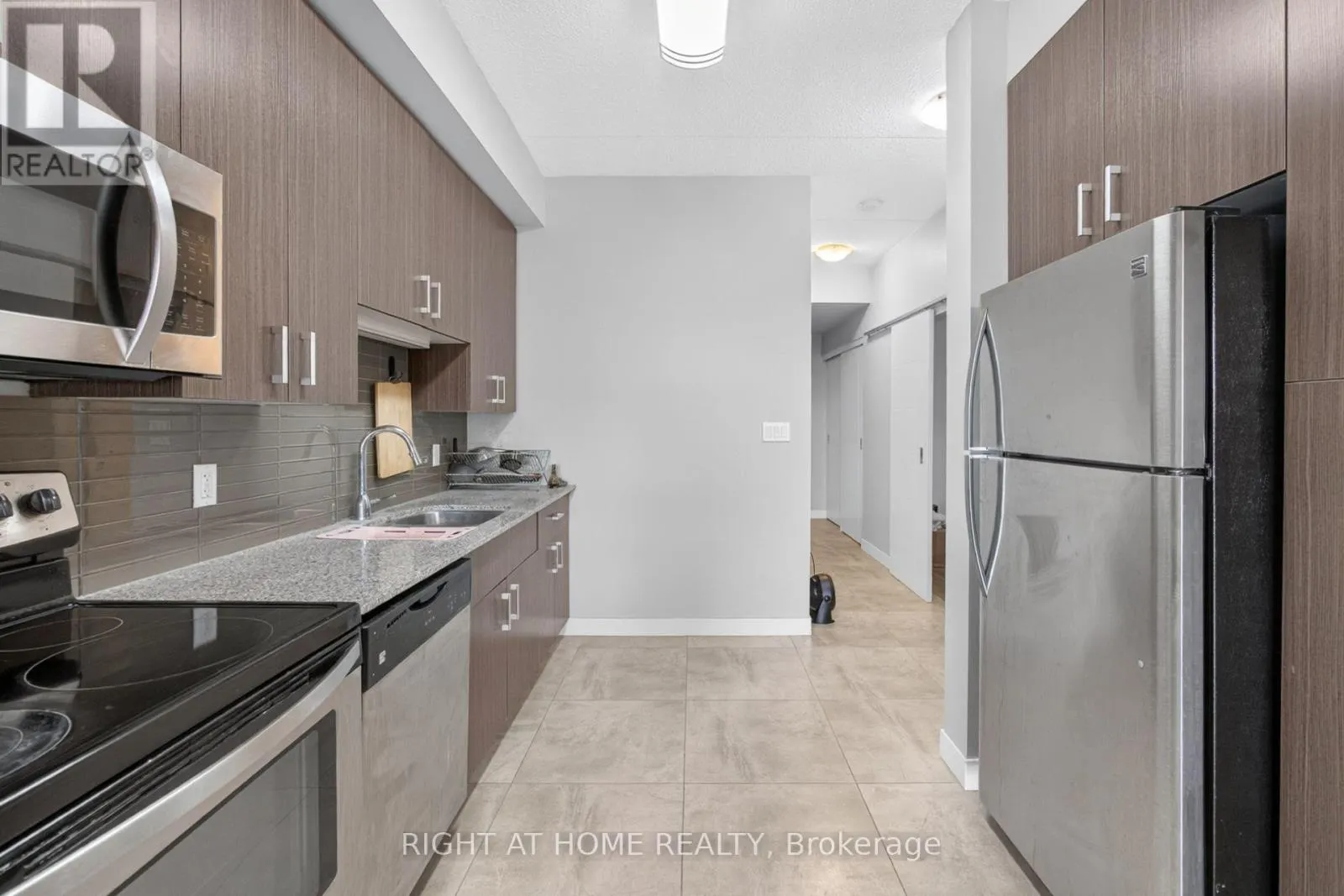 B508 - 62 BALSAM STREET