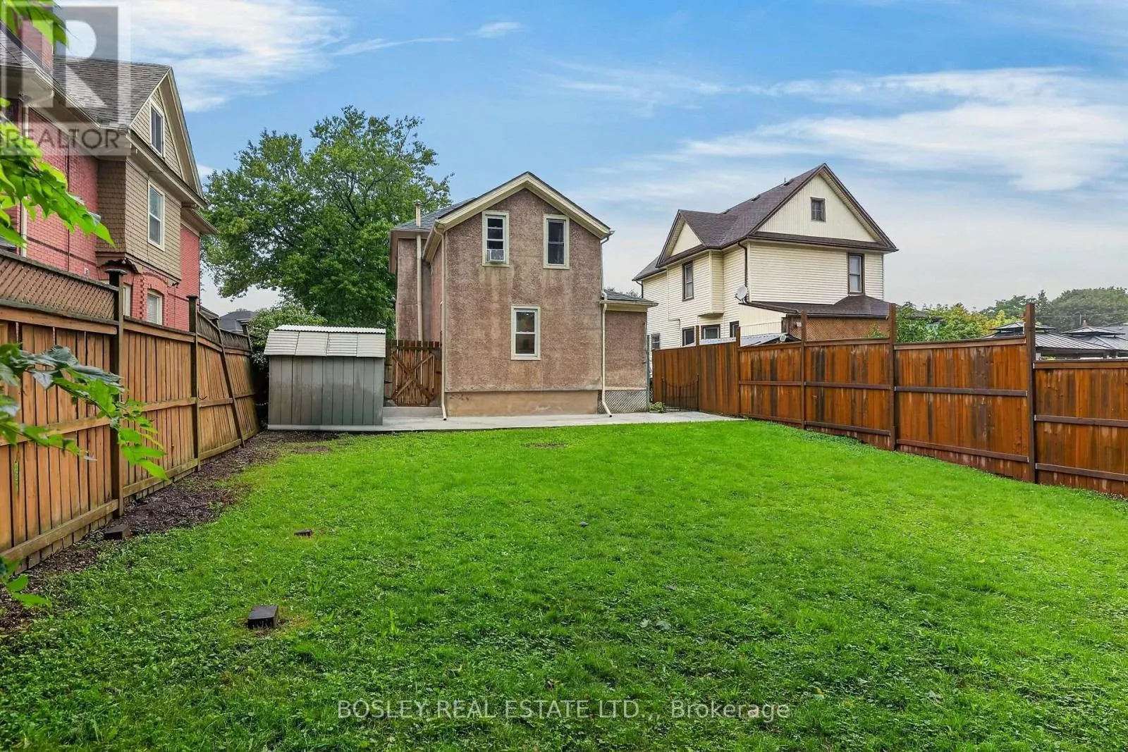 5186 MCGLASHAN CRESCENT