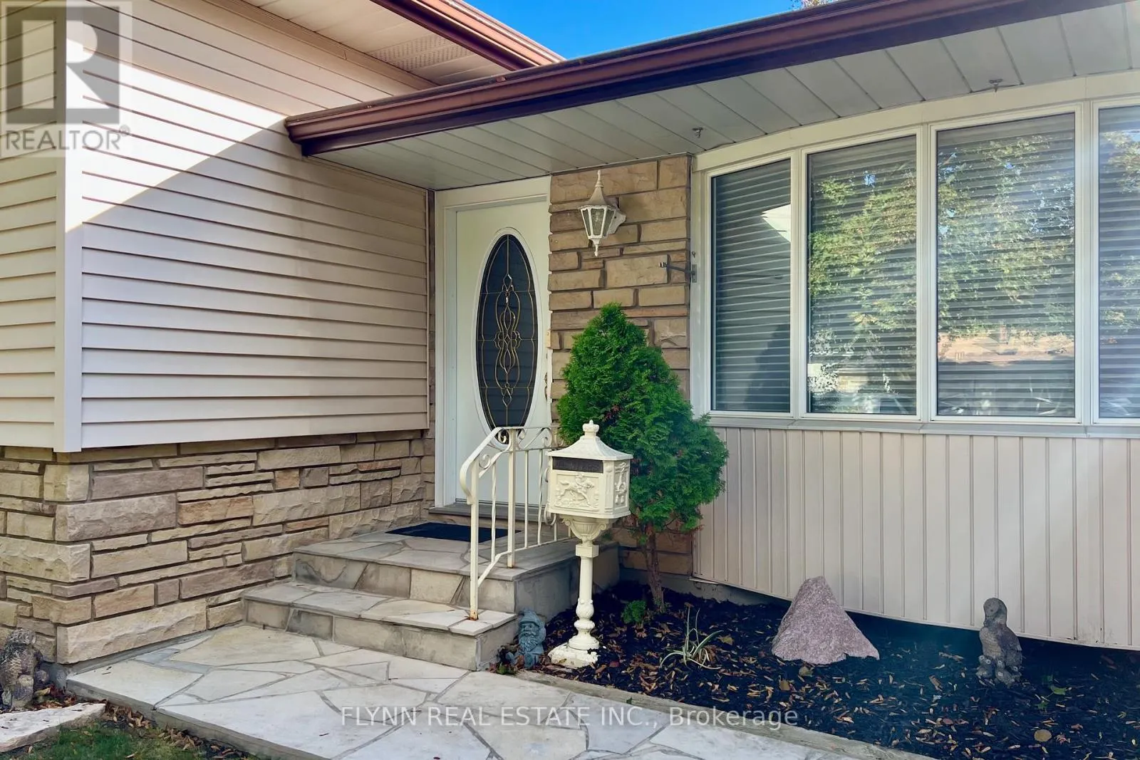 70 RICHELIEU DRIVE