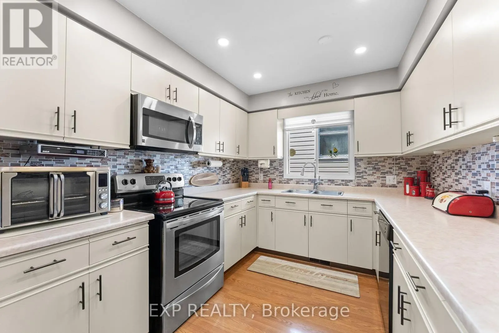 124 ST AUGUSTINE DRIVE
