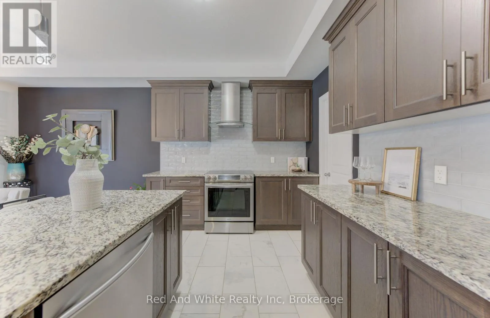 428 FREURE DRIVE