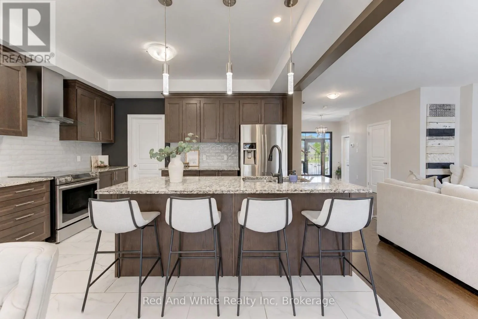 428 FREURE DRIVE
