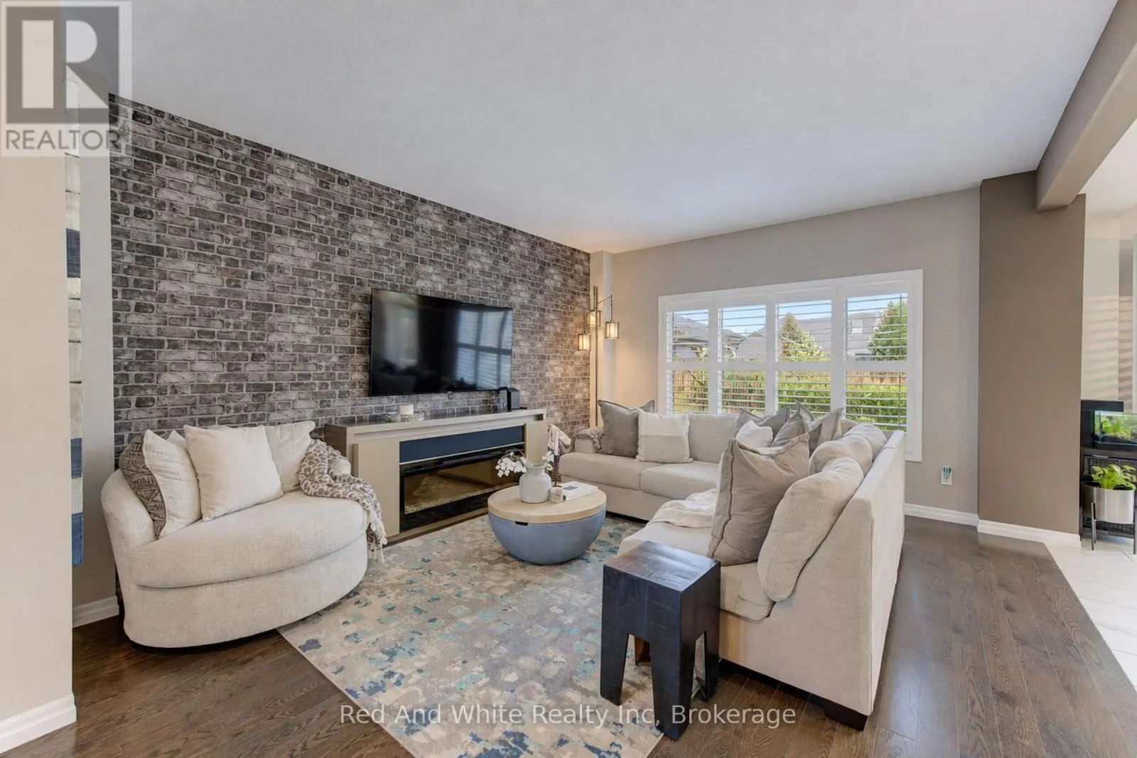 428 FREURE DRIVE