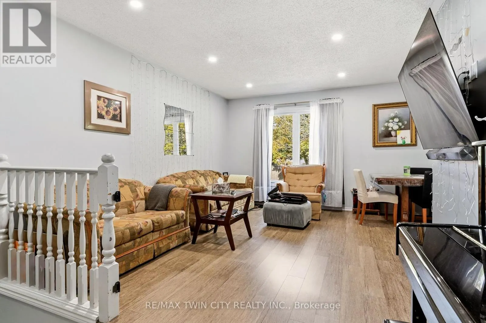 82 BEAVER CRESCENT