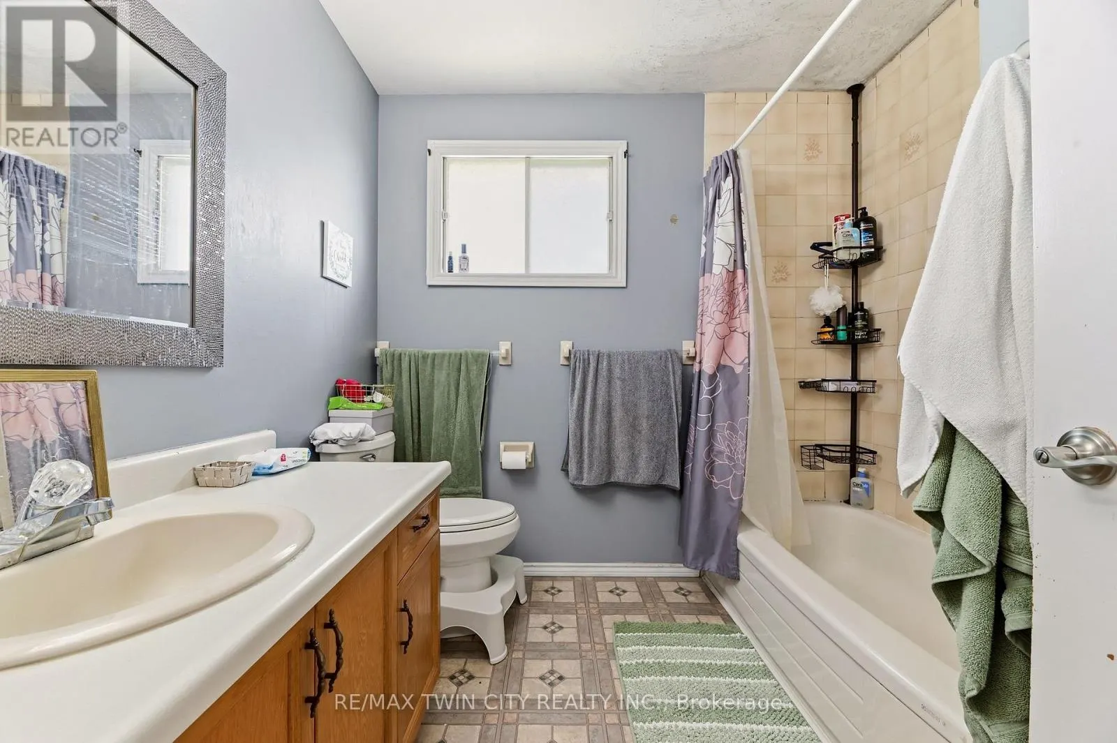 82 BEAVER CRESCENT