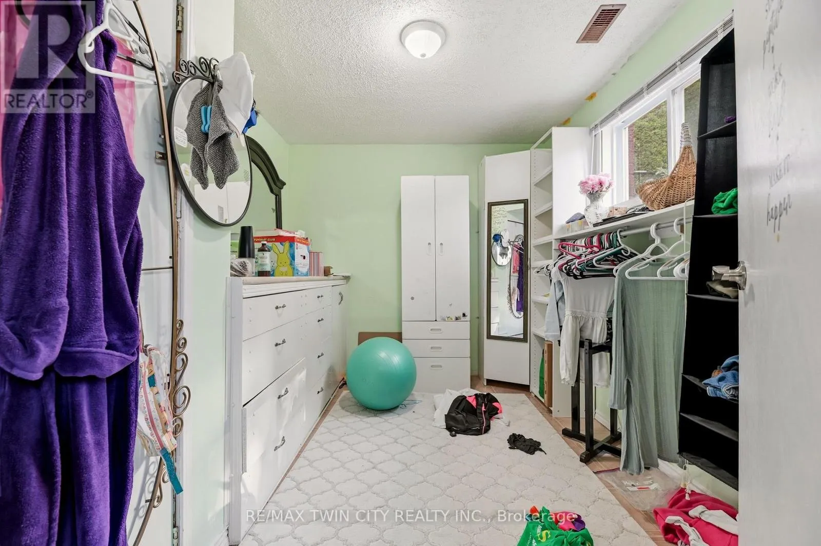 82 BEAVER CRESCENT