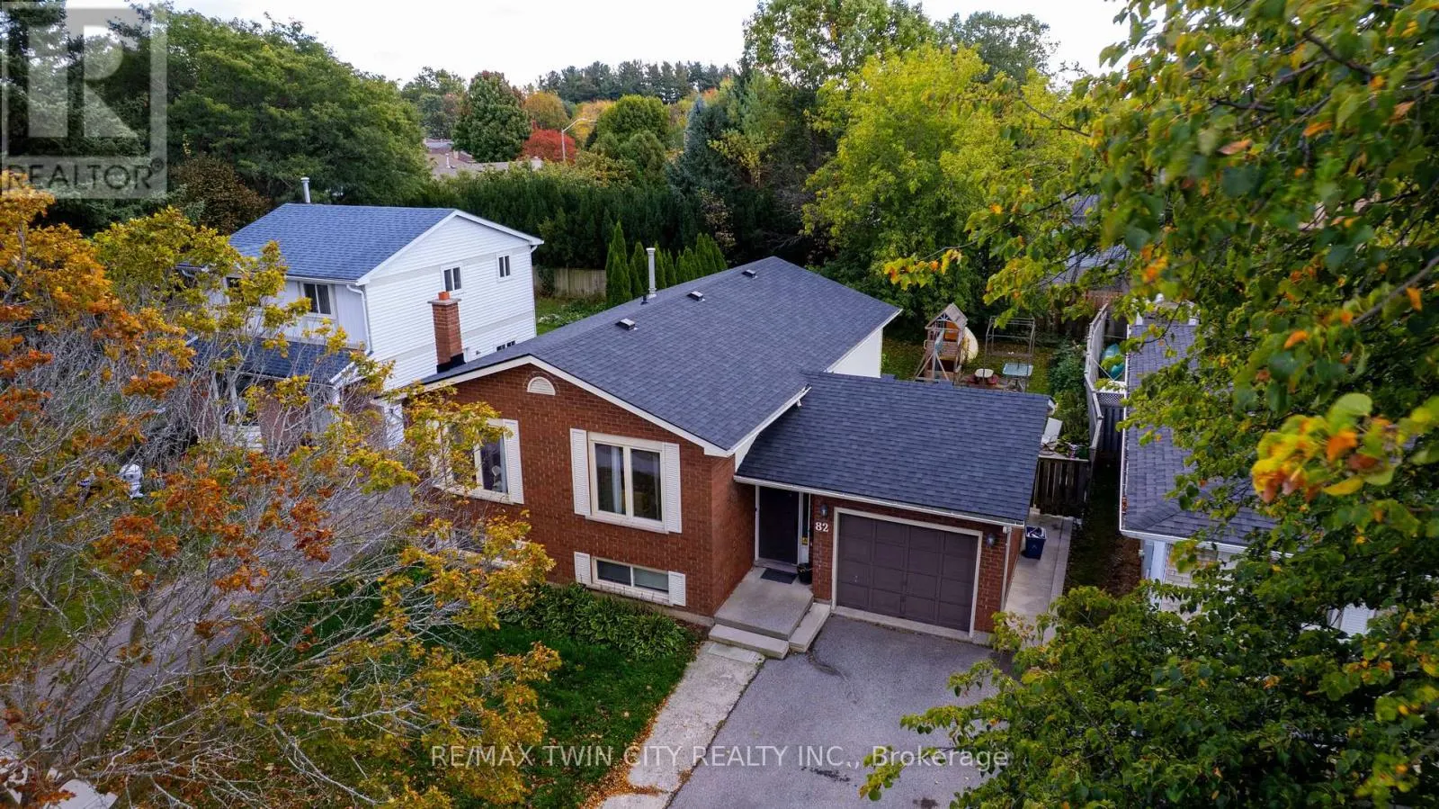 82 BEAVER CRESCENT