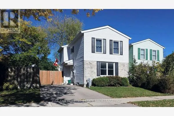 25 TIMBERLANE CRESCENT
