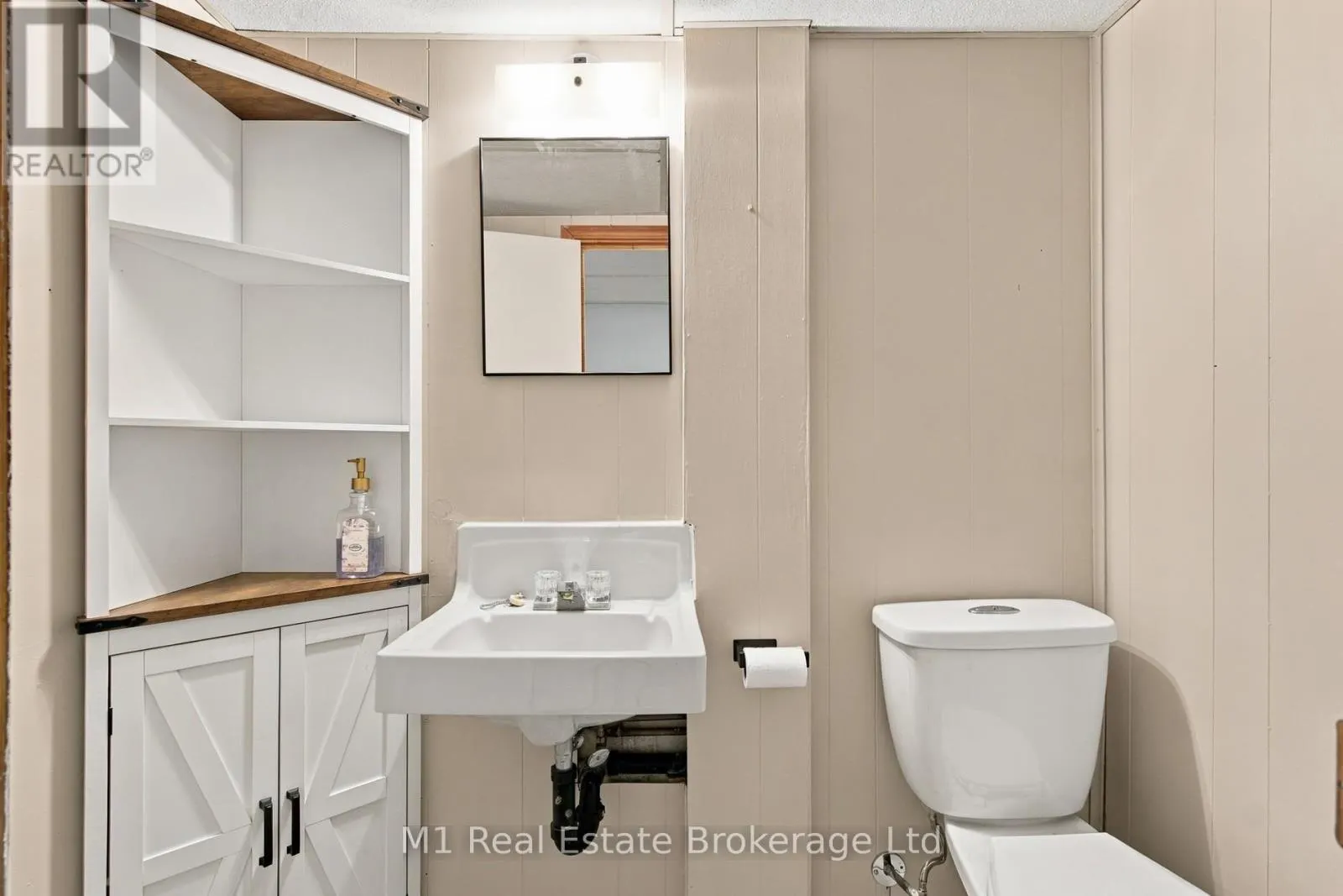 327 METCALFE STREET