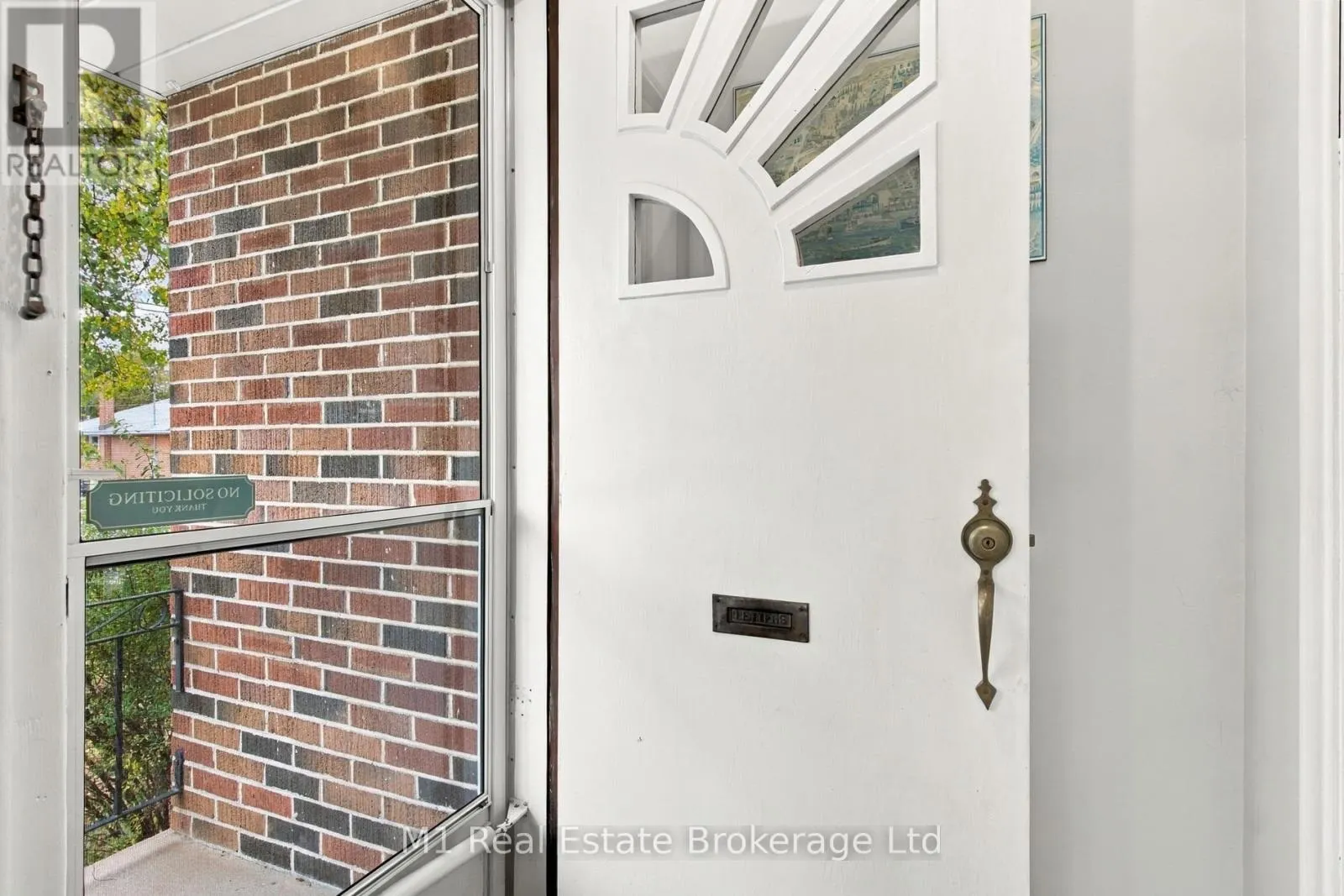 327 METCALFE STREET