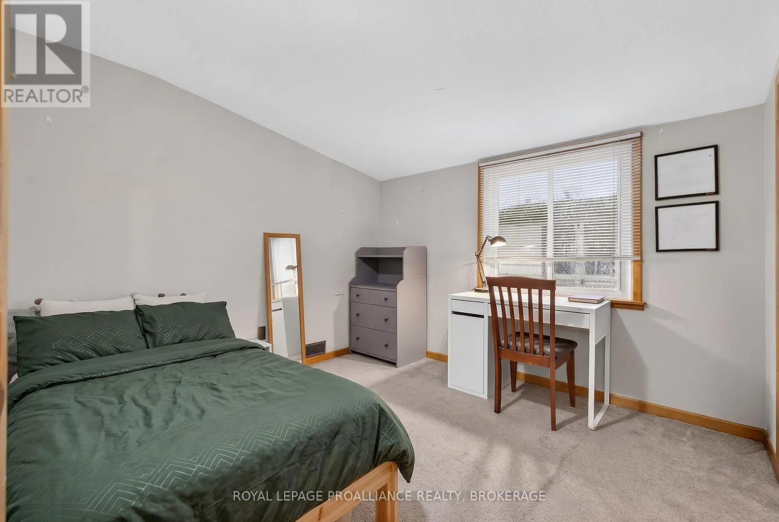 86 ELLERBECK STREET