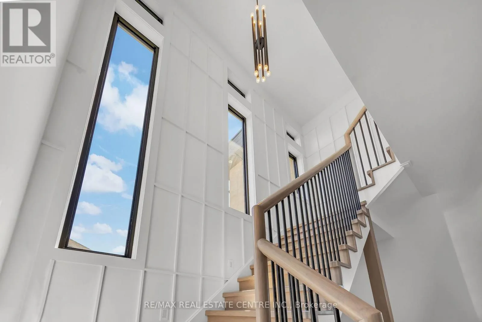 920 THOMAS PEDDER COURT