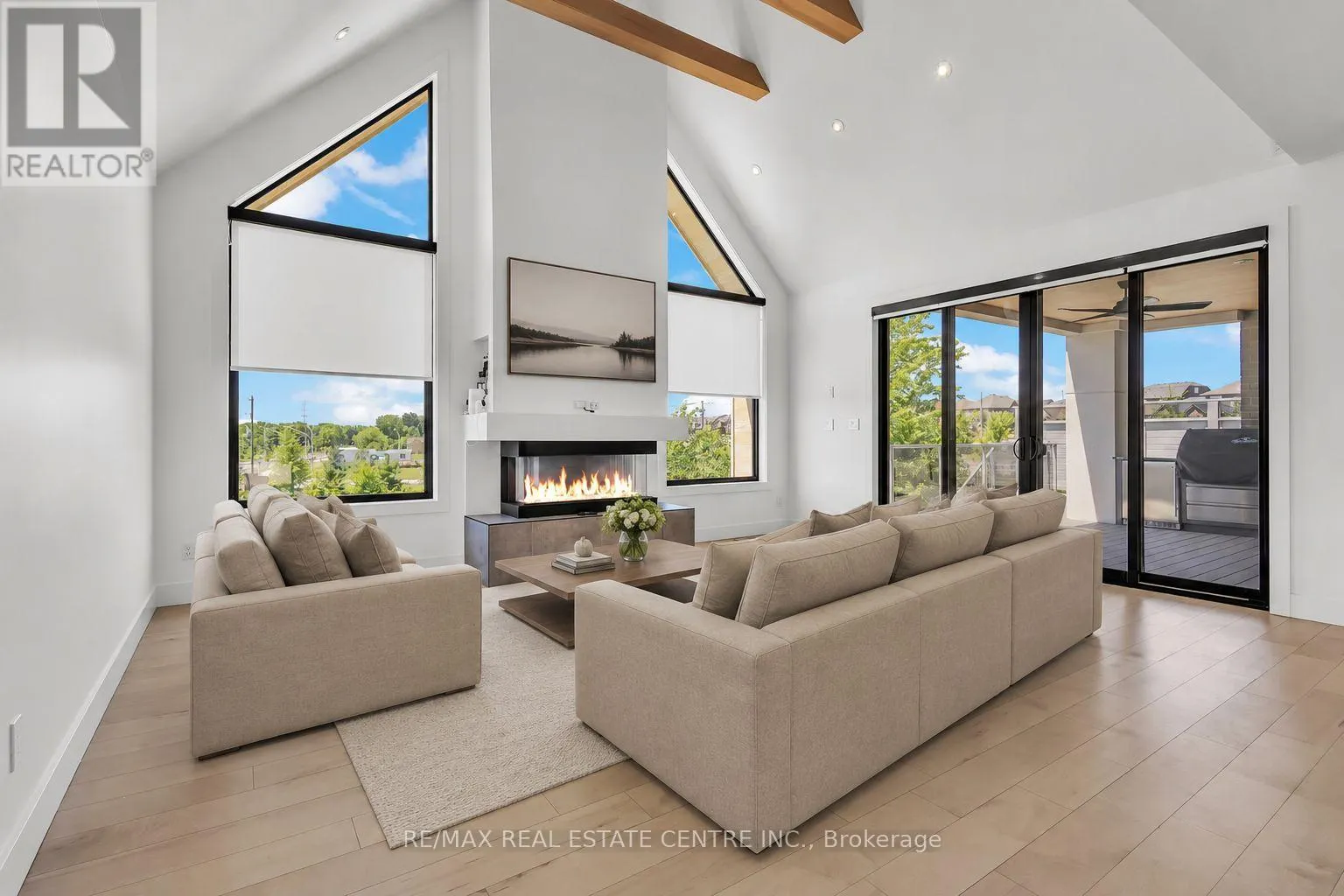 920 THOMAS PEDDER COURT