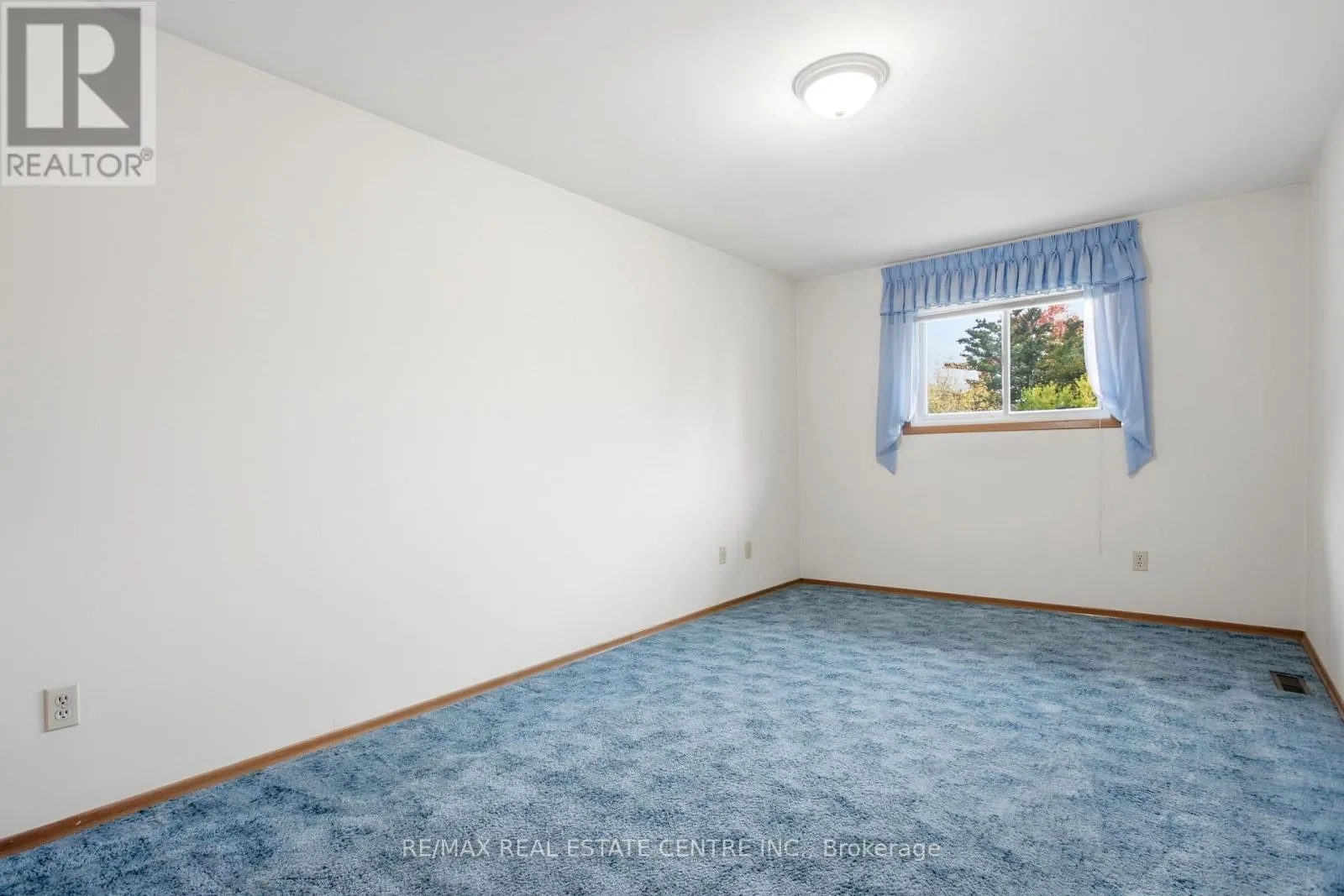 39 SEBAS COURT