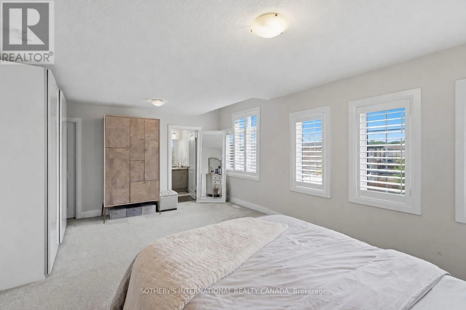356 FREURE DRIVE