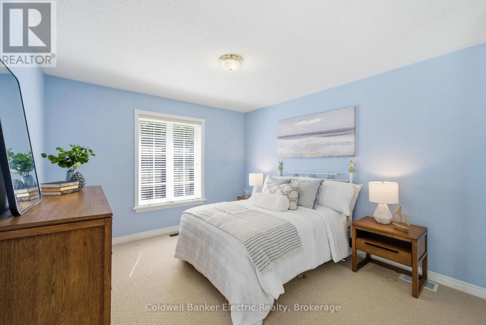 40 - 300 FRANMOR DRIVE #40