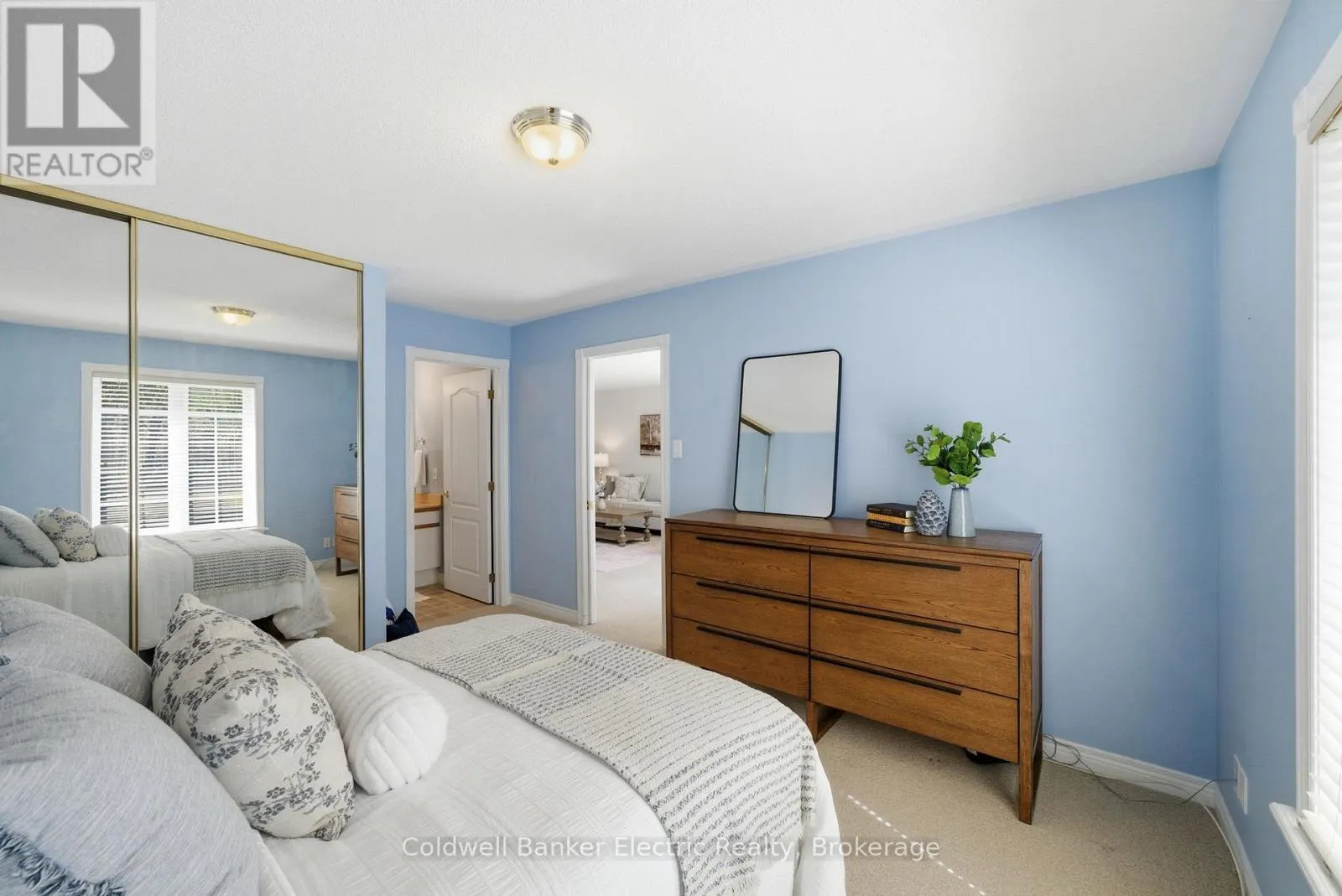 40 - 300 FRANMOR DRIVE #40