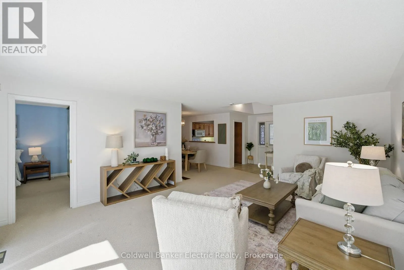40 - 300 FRANMOR DRIVE #40