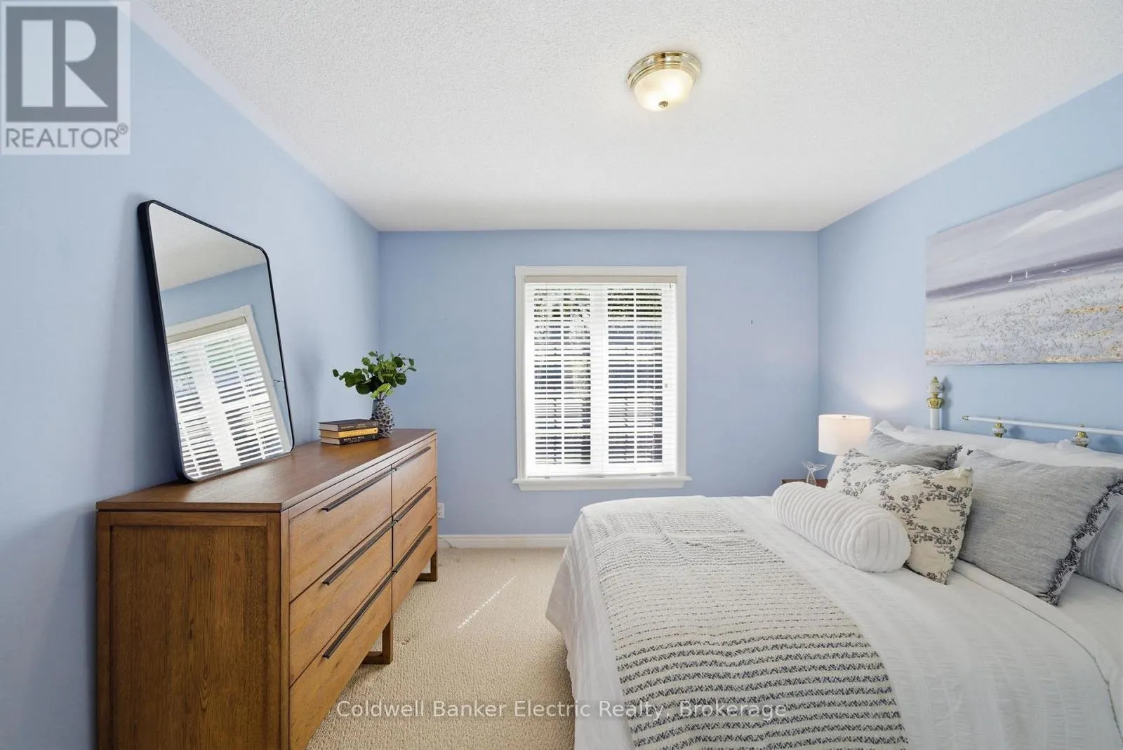 40 - 300 FRANMOR DRIVE #40