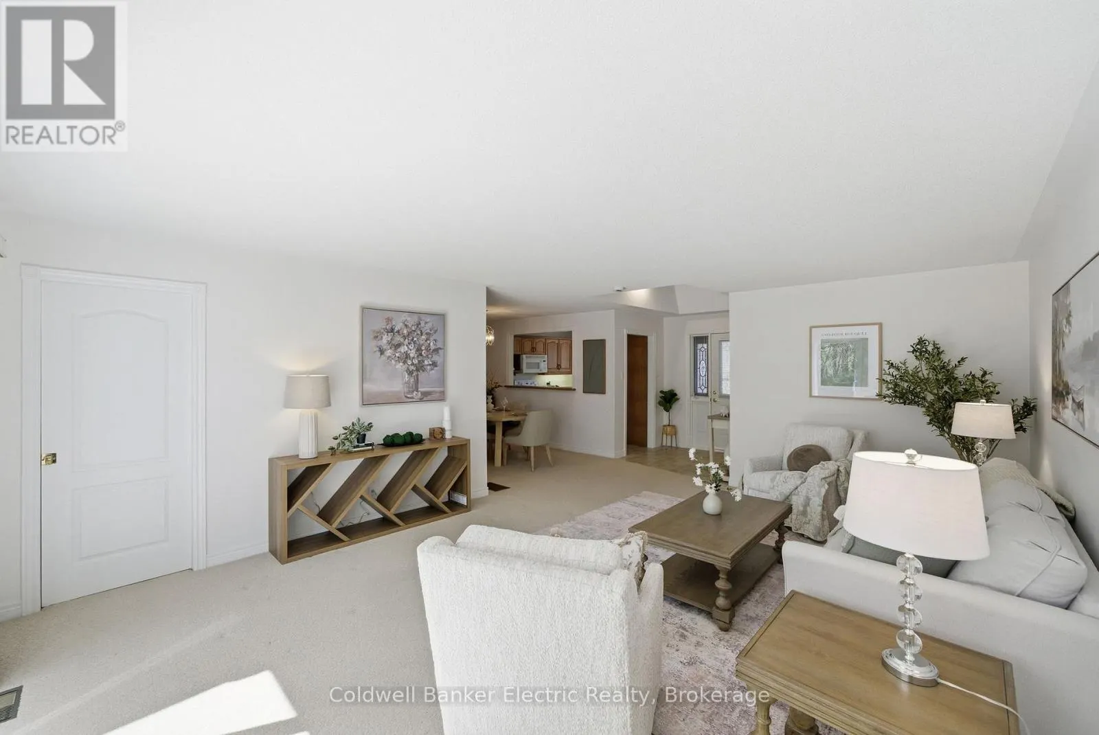 40 - 300 FRANMOR DRIVE #40