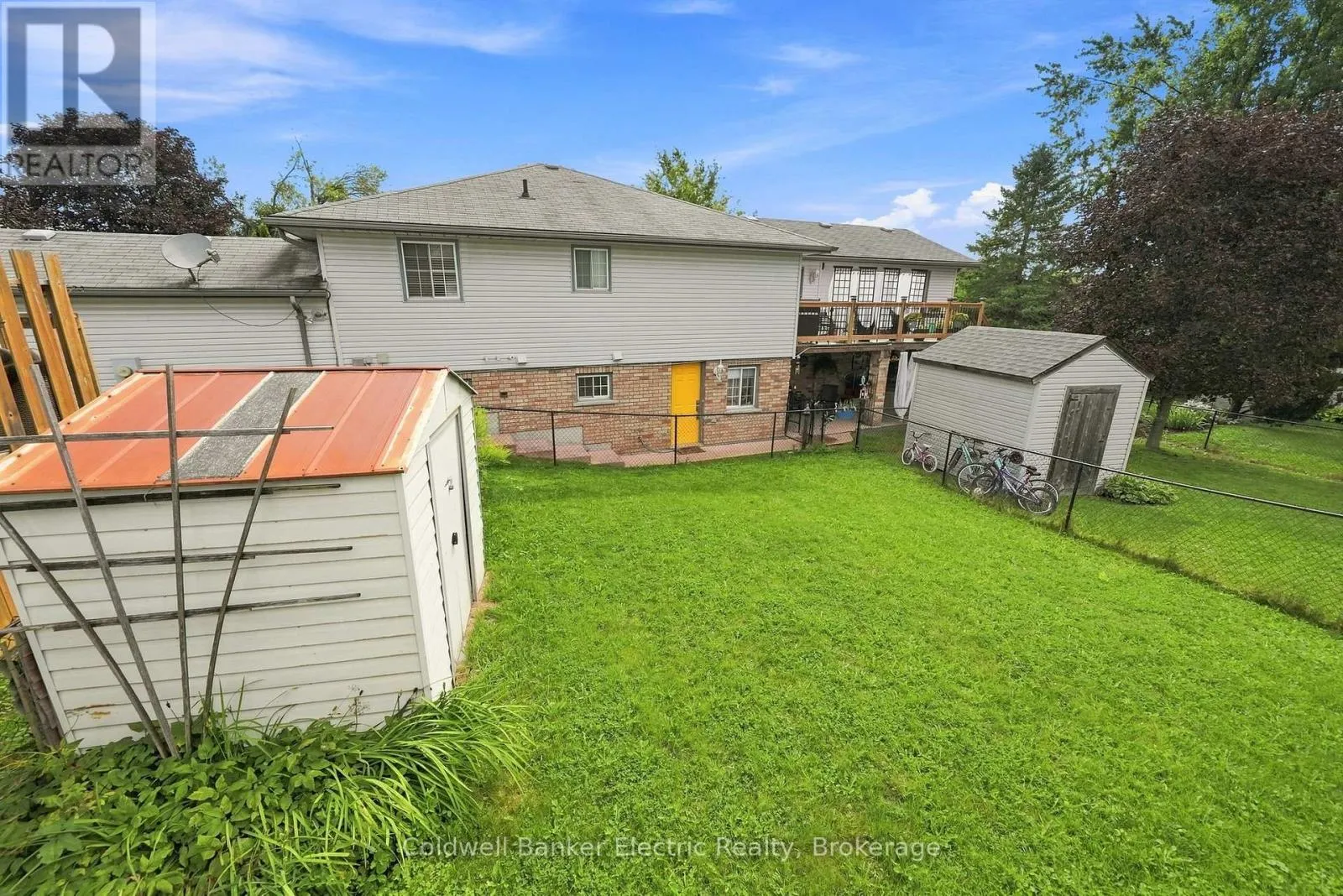 854 ABBEY LANE
