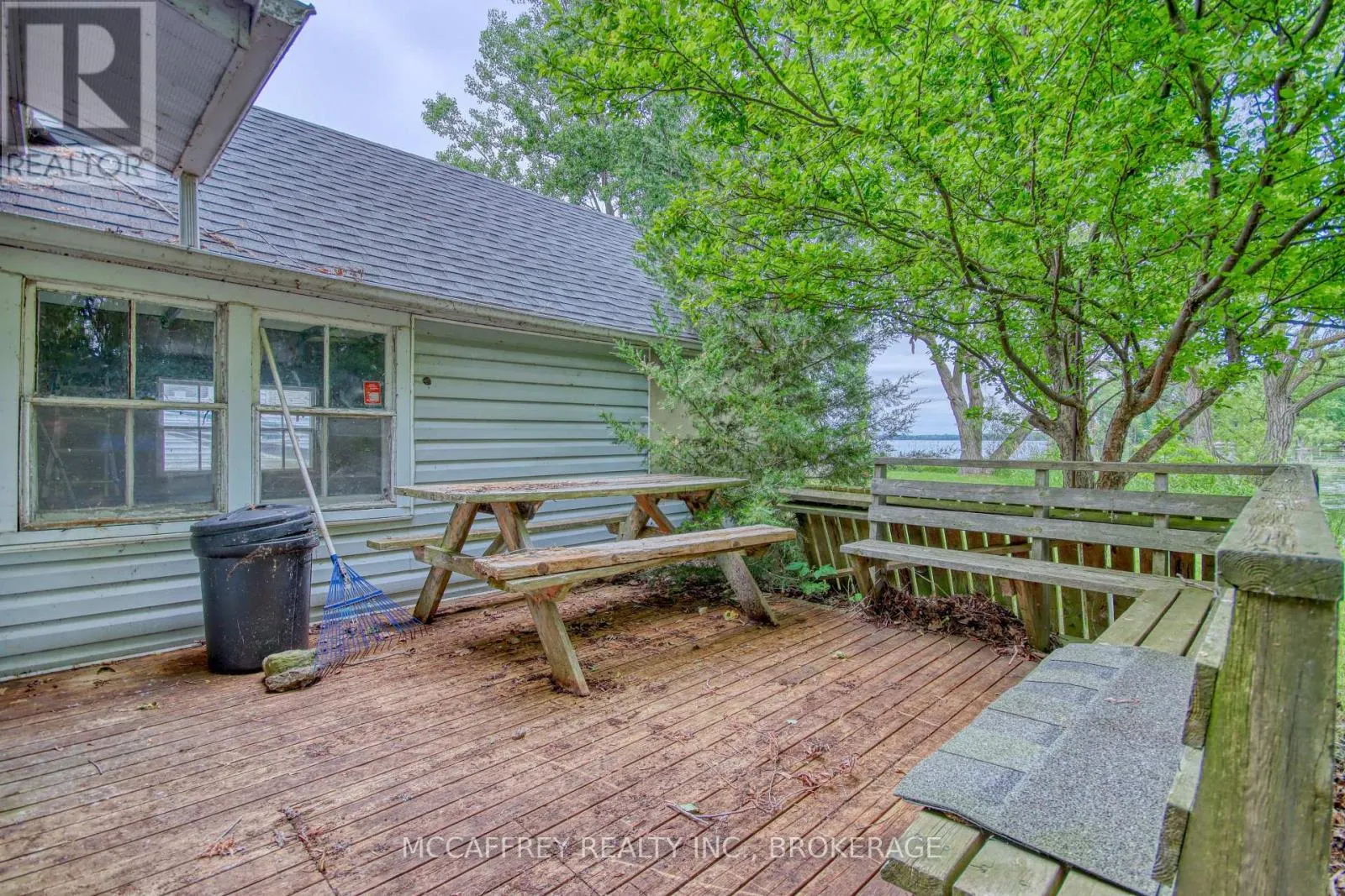 94 WILLOW POINT LANE