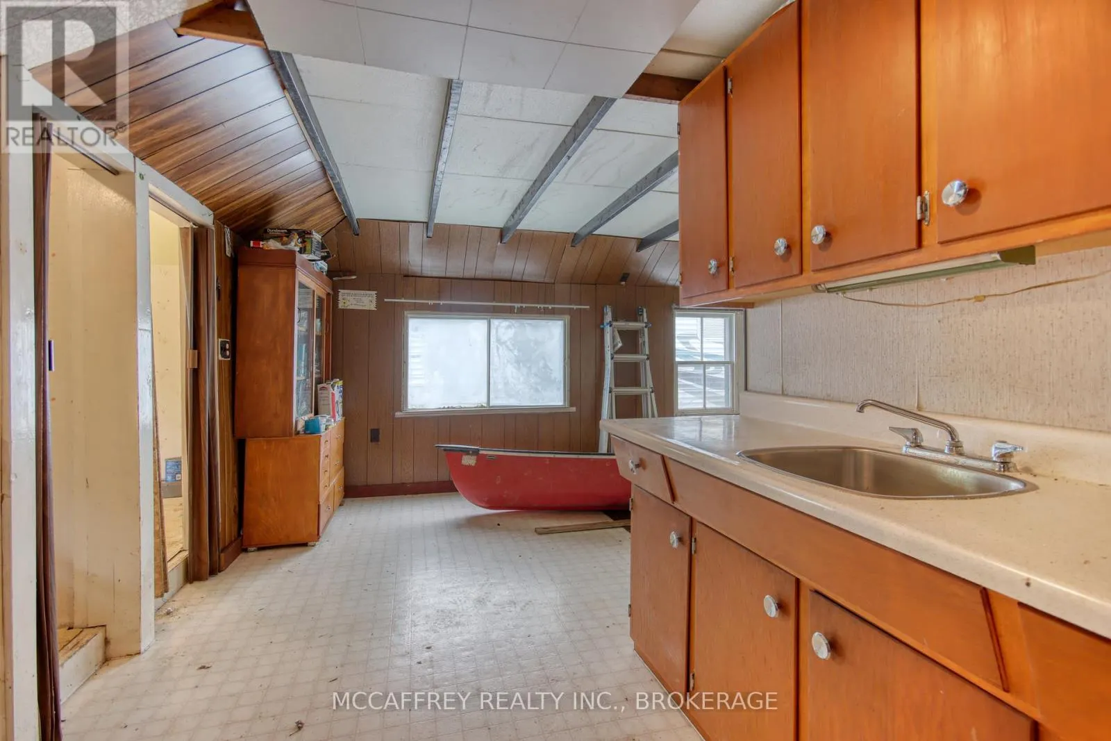 94 WILLOW POINT LANE