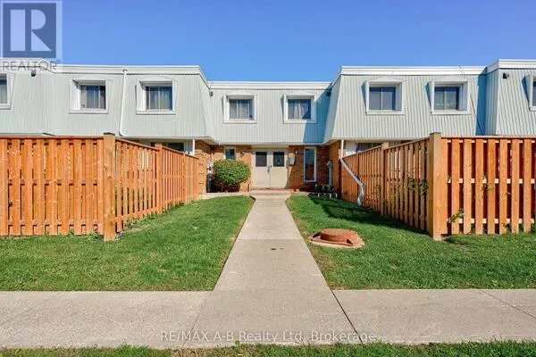 7 - 300 TRAYNOR AVENUE